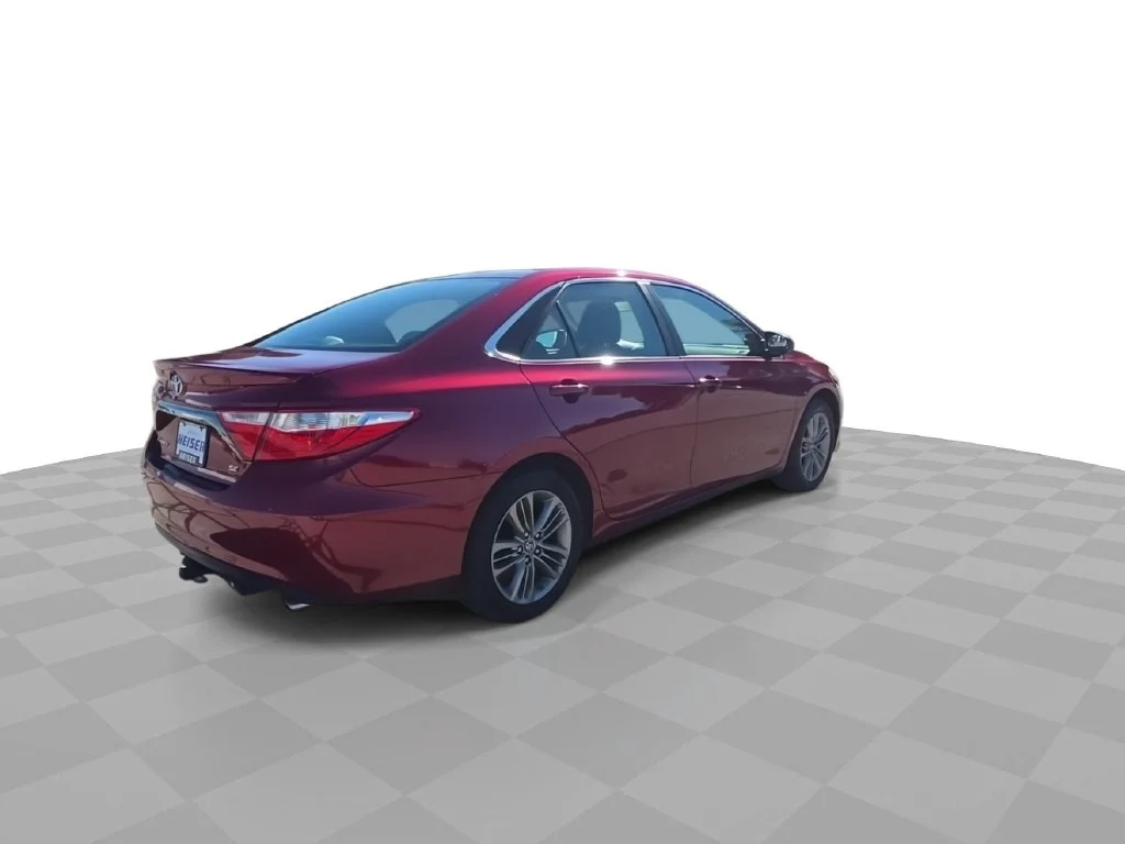 Used 2015 Red Toyota SE image 8