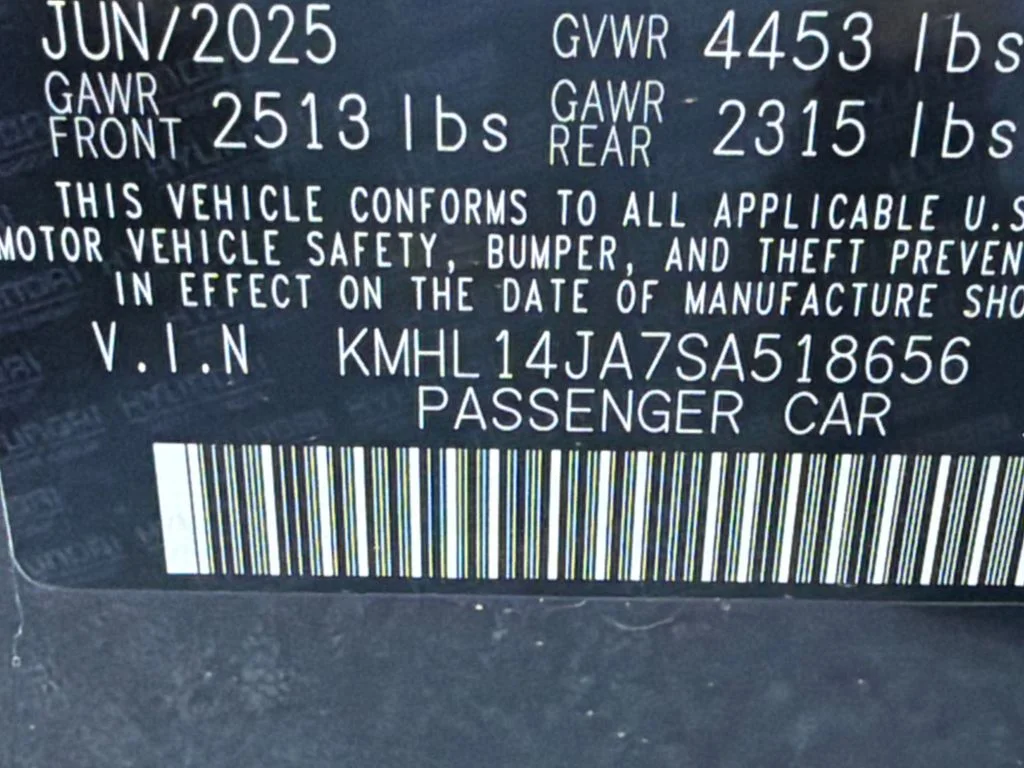 Used 2025 Gray Hyundai SEL Convenience image 32