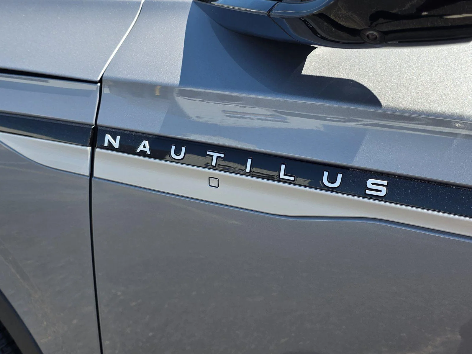 Used 2024 Lustrous Gray Metallic Clearcoat Lincoln Premiere image 36