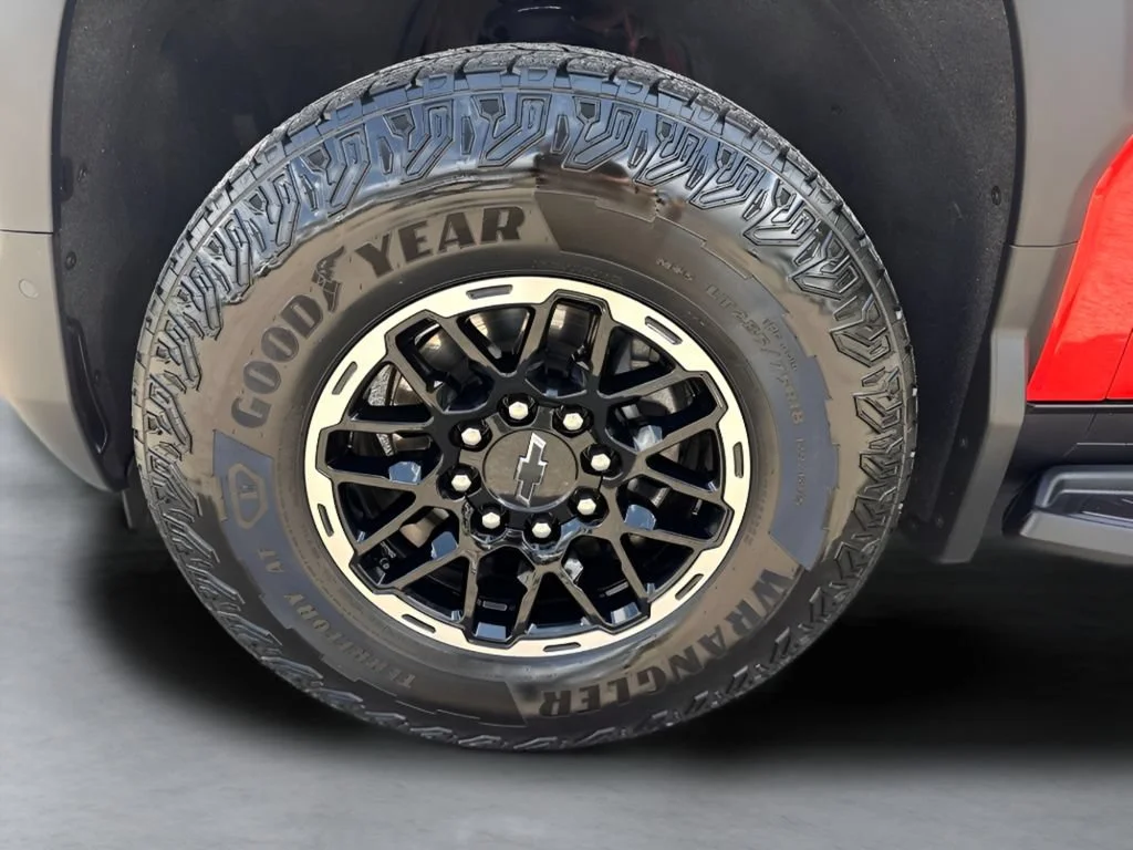 Used 2026 Habanero Orange Chevrolet Trail Boss - Max Range image 36