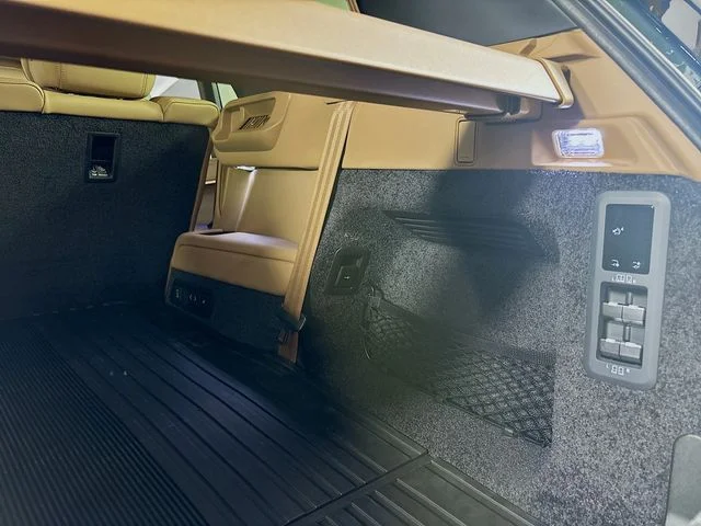 New 2026 Green Land Rover SE image 24