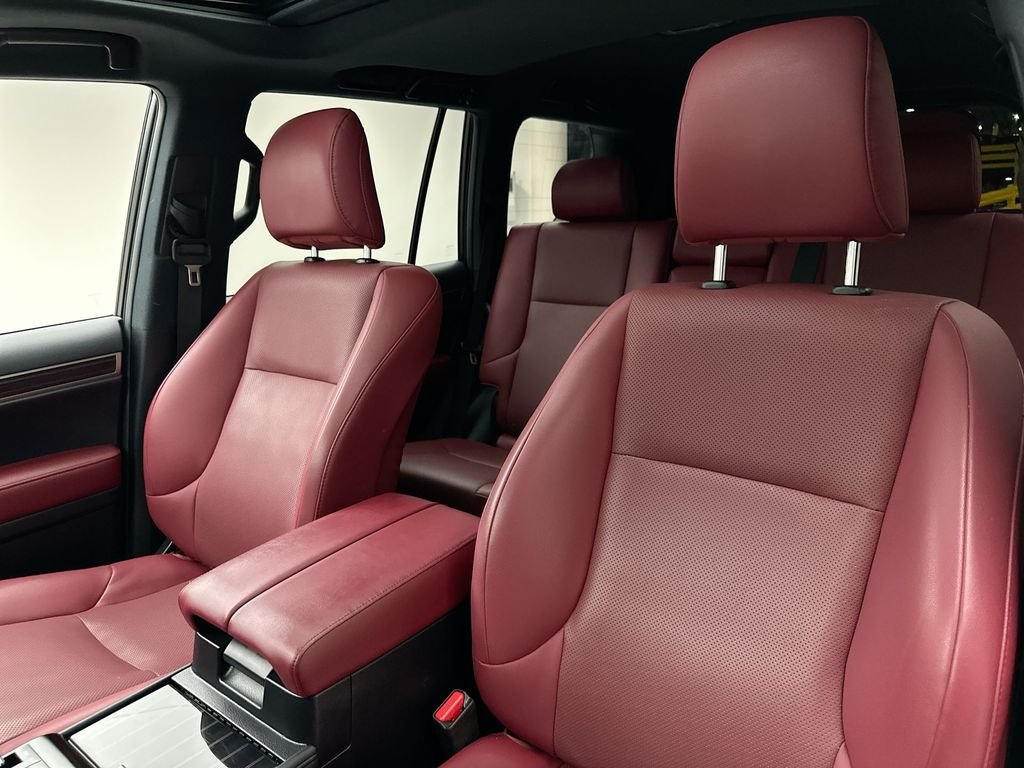 Used 2021 Starfire Pearl Lexus 460 image 23