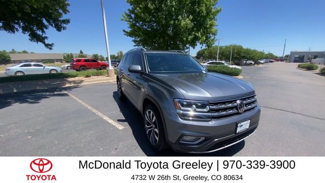 Used 2019 Silver Volkswagen SEL Premium image 2