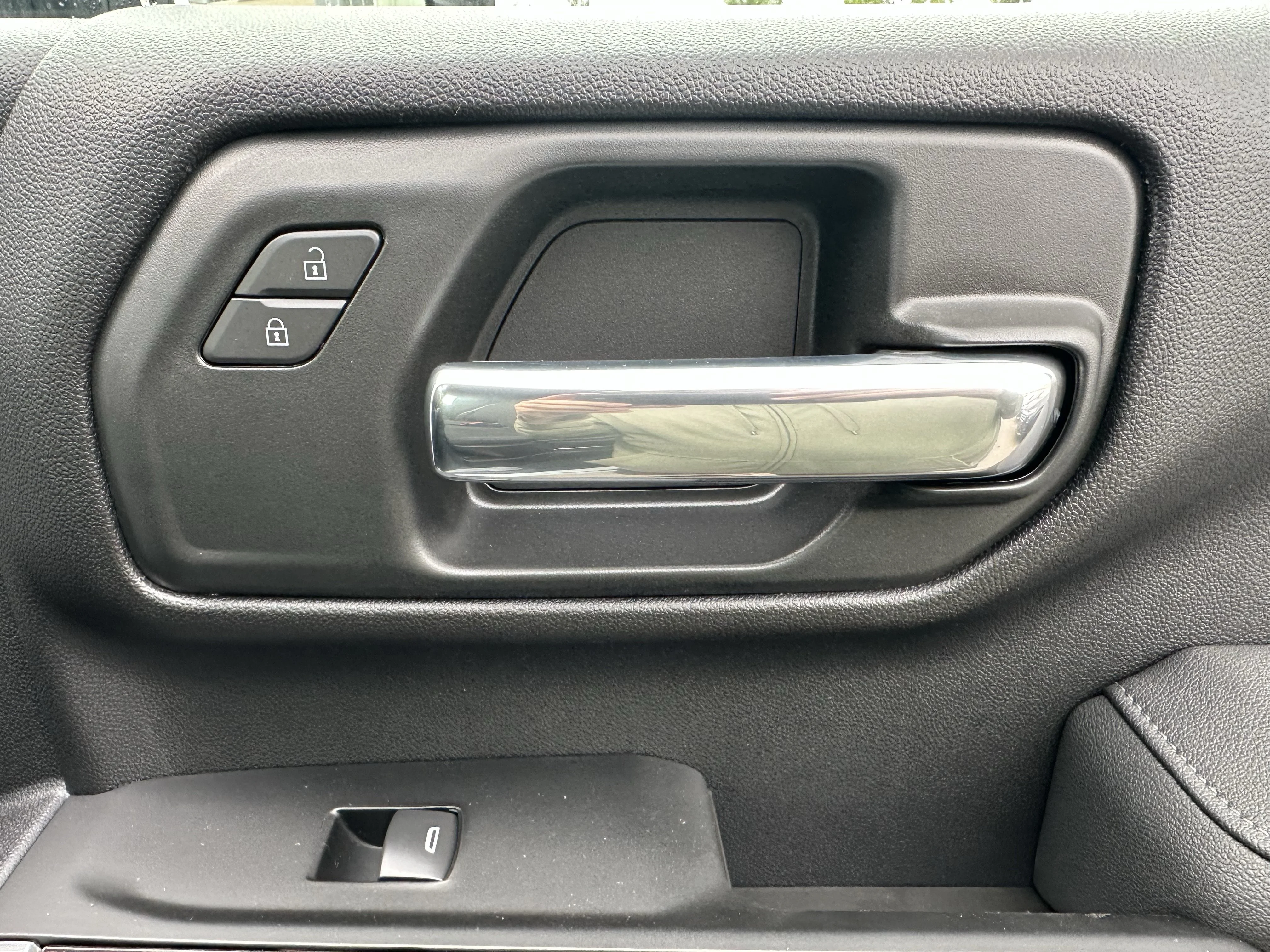 New 2026 Summit White GMC SLE image 14