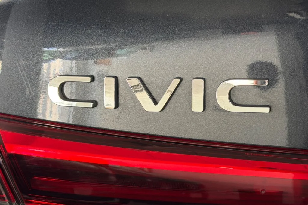 Used 2023 Meteorite Gray Metallic Honda EX image 35