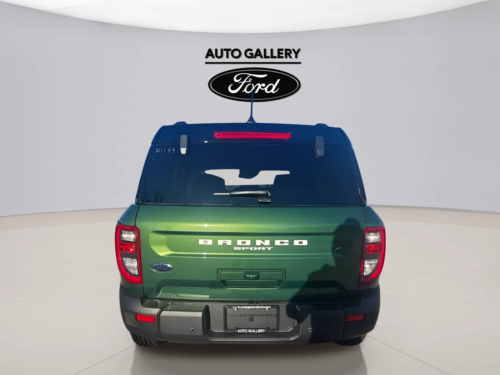 New 2025 Eruption Green Metallic Ford Outer Banks® image 6