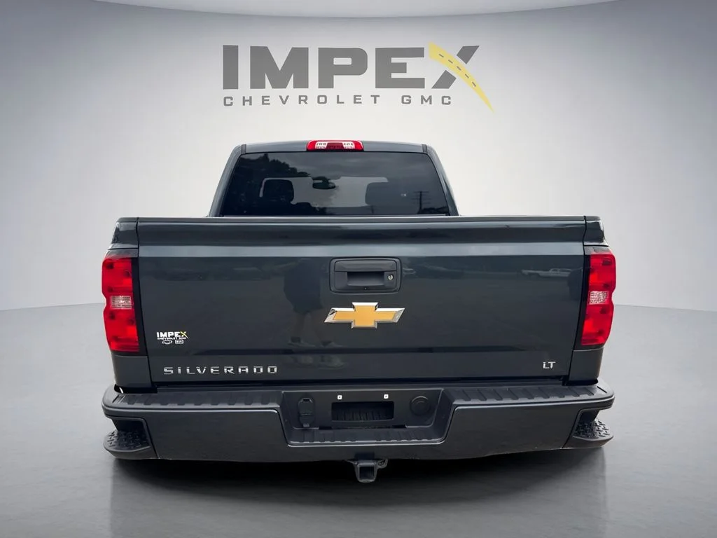 Used 2017 Gray Chevrolet LT image 4