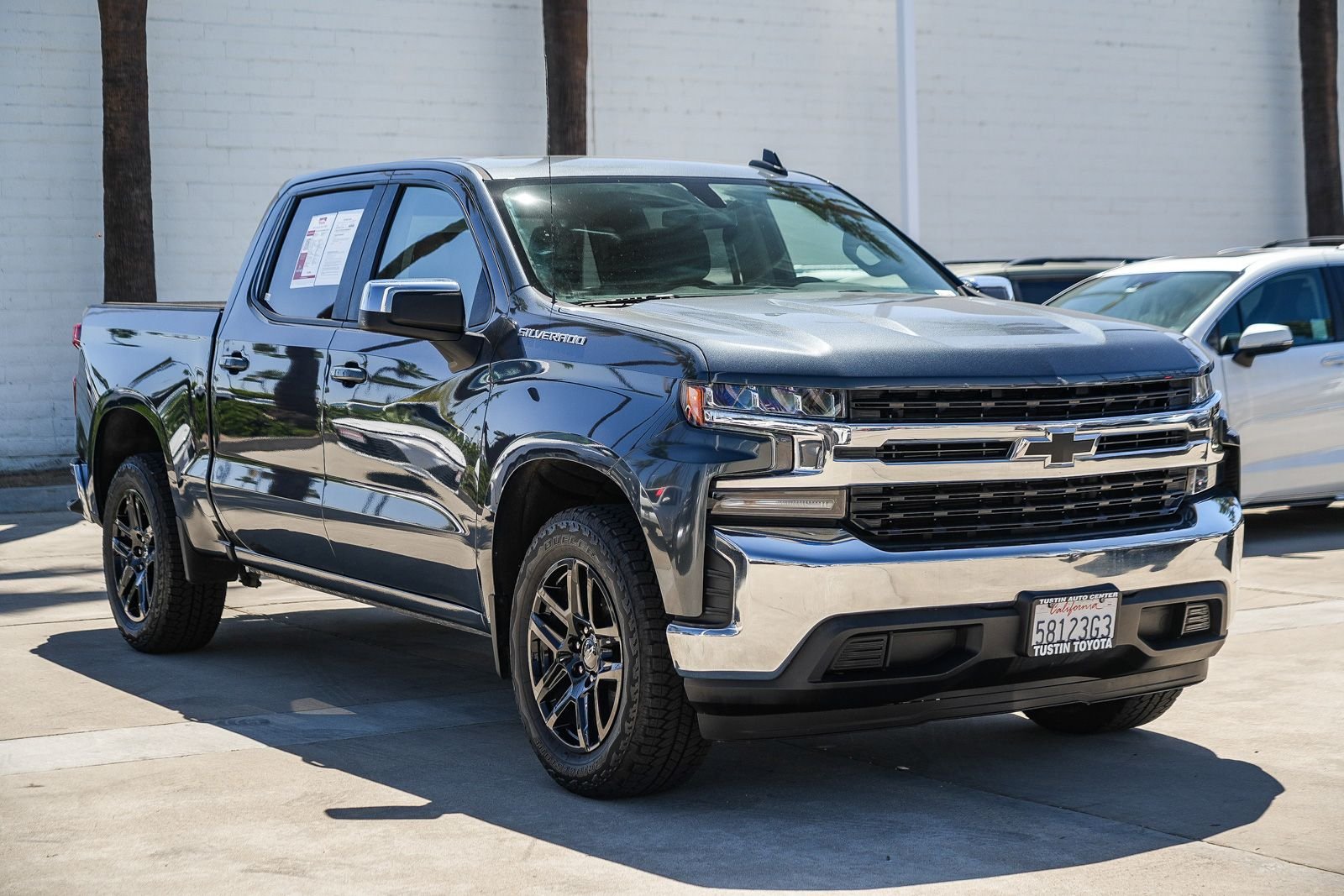 Used 2021 Gray Chevrolet LT image 5
