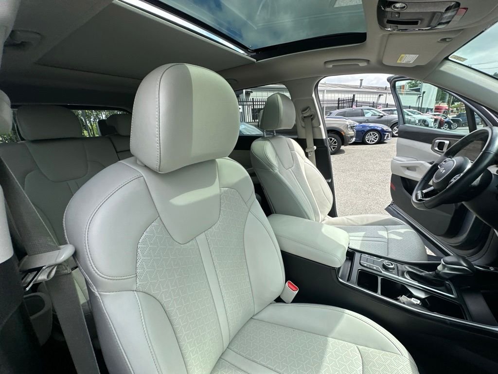 Certified Used 2023 Silver Kia X-Line S image 35
