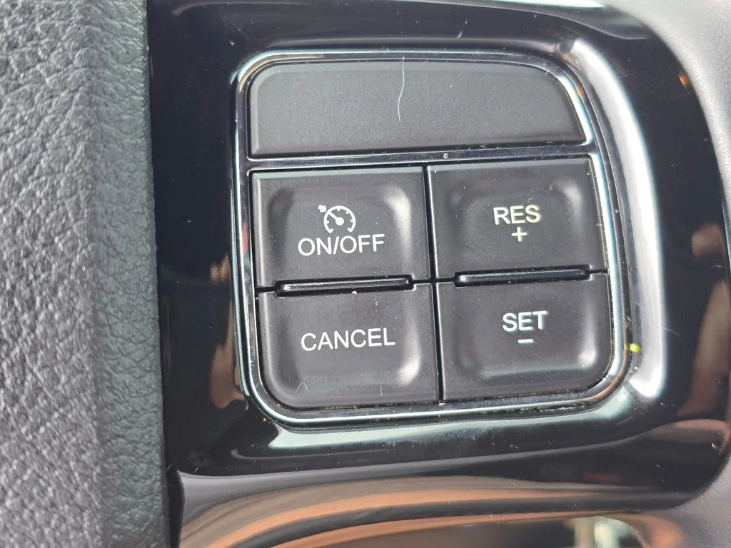 Used 2020 Silver Dodge SE Plus image 27