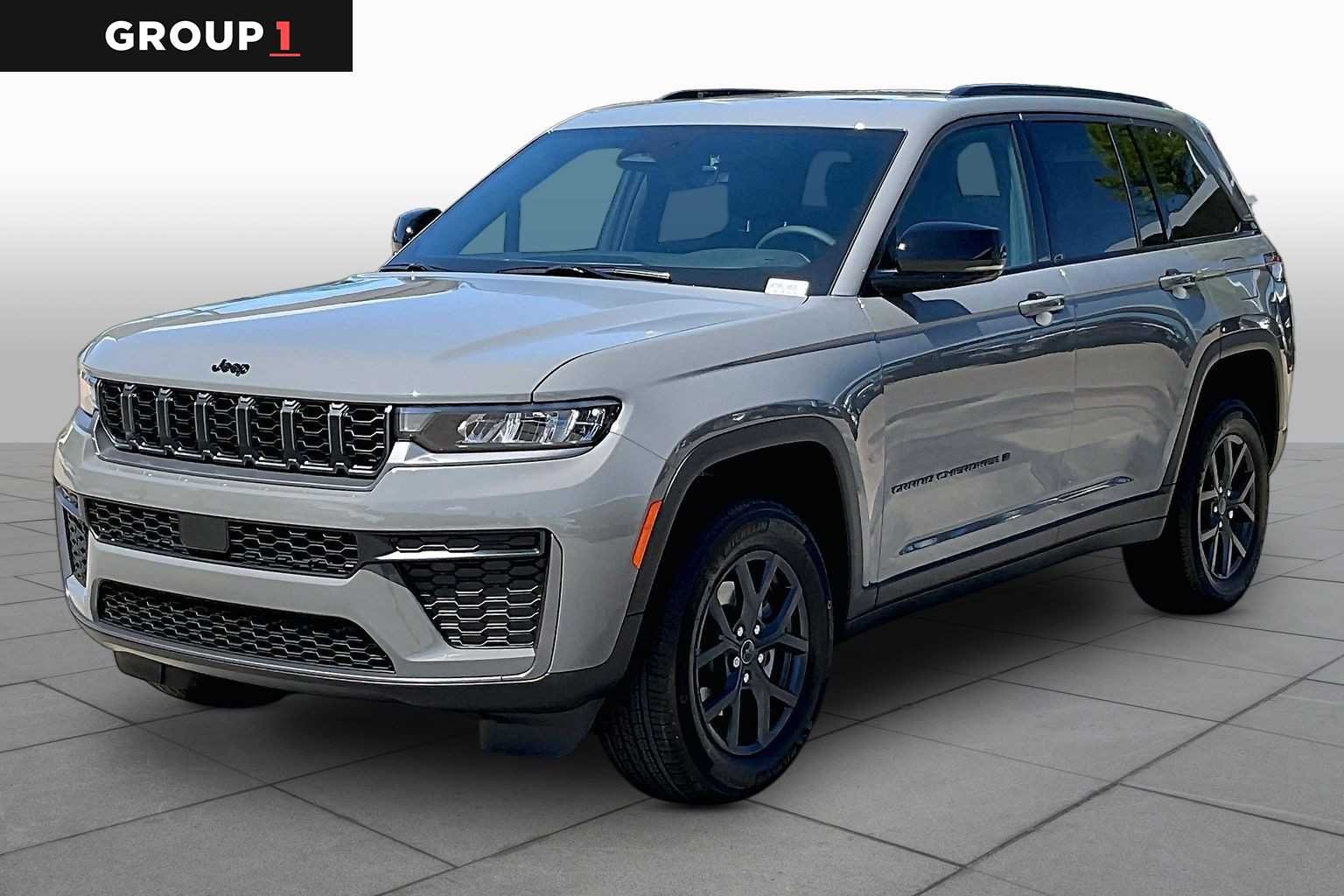 2027 Jeep Grand Cherokee Laredo Altitude