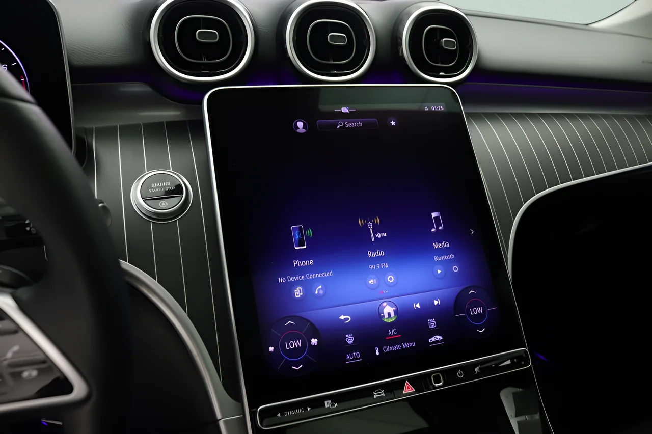 2023 Mercedes-Benz C-Class Sedan C 300 - Photo 9