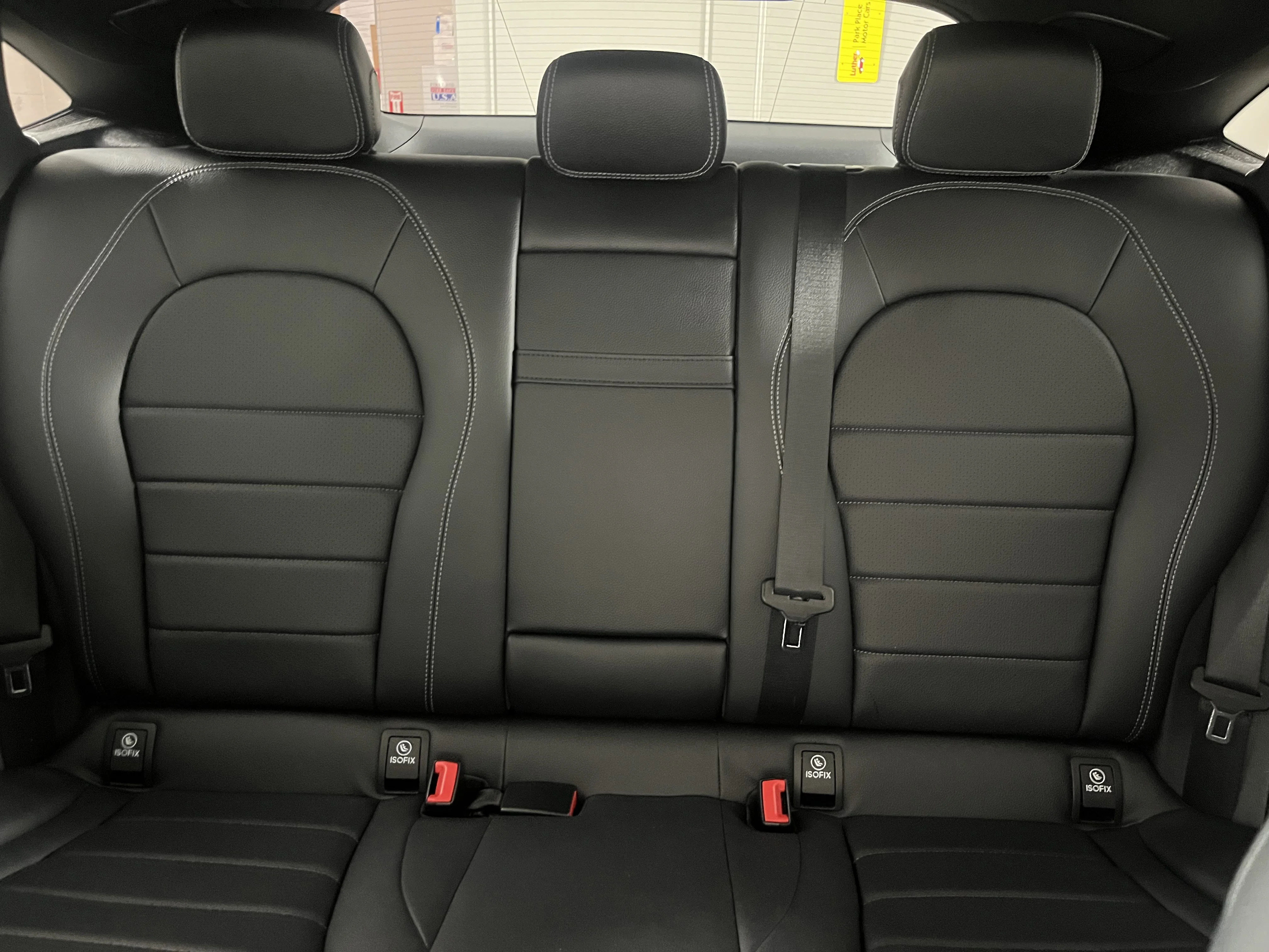 Used 2023 Obsidian Black Metallic Mercedes-Benz GLC 300 image 13