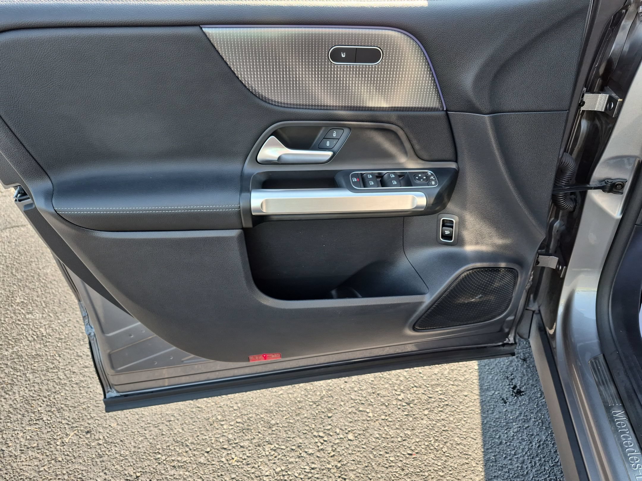 Used 2022 Mountain Gray Metallic Mercedes-Benz EQB 350 image 12
