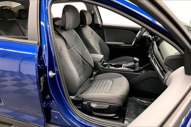 2025 Kia K4 EX - Photo 8