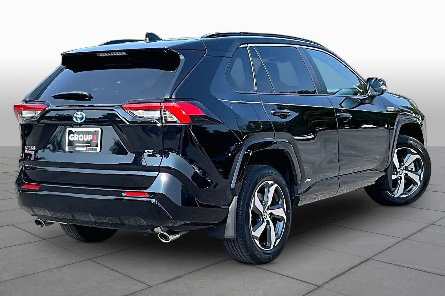 Used 2023 Midnight Black Metallic Toyota SE image 13