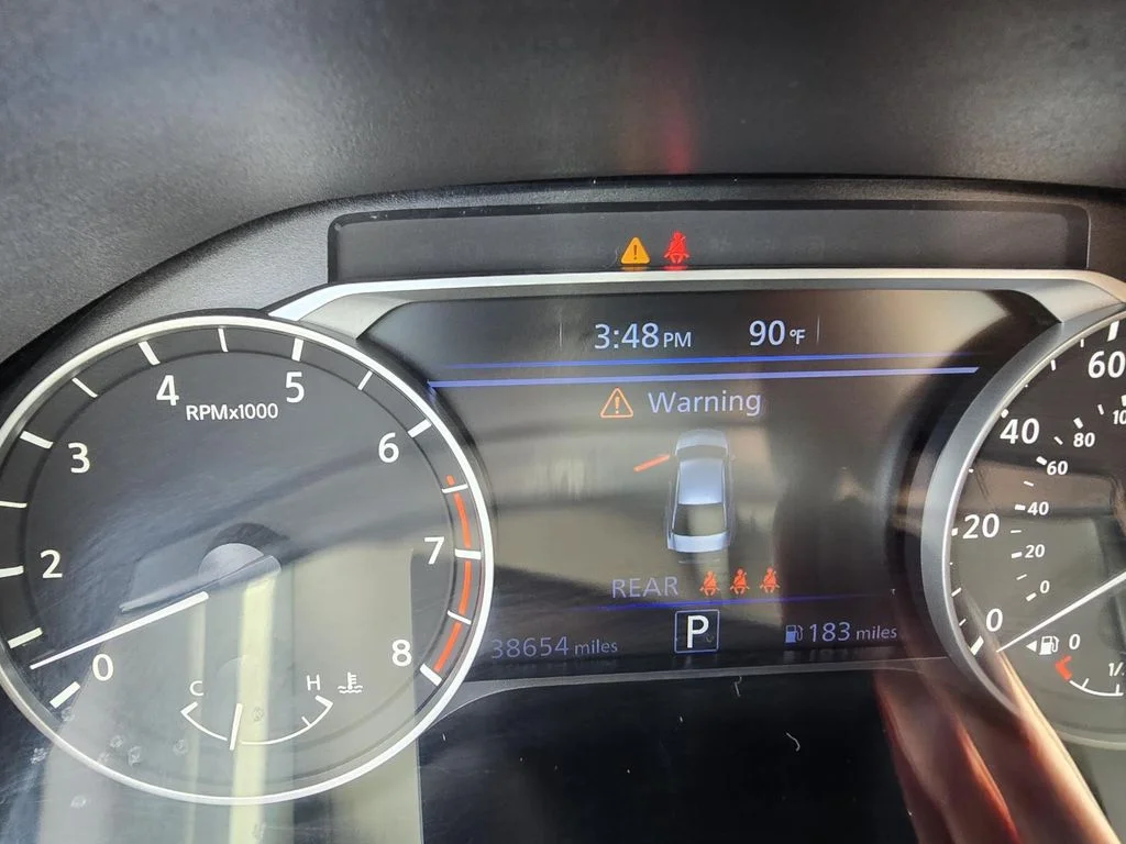 Used 2023 Pearl White Tricoat Nissan 2.5 SR image 13