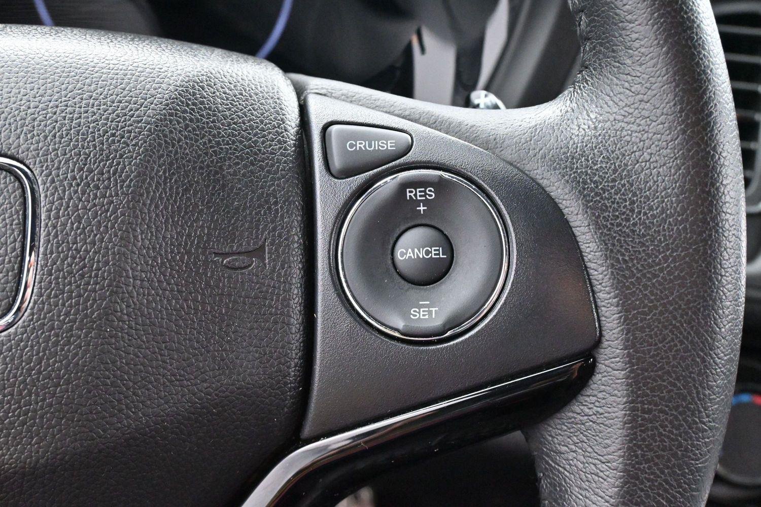 Used 2022 Platinum White Pearl Honda Sport image 17