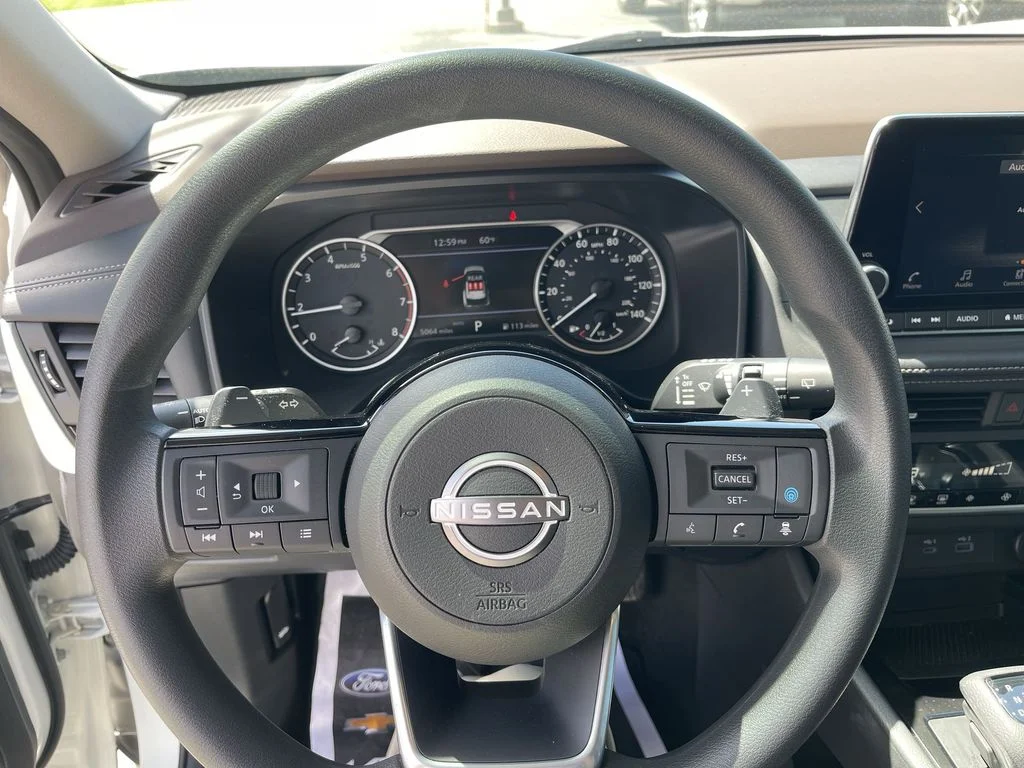 Used 2023 White Nissan SV image 14