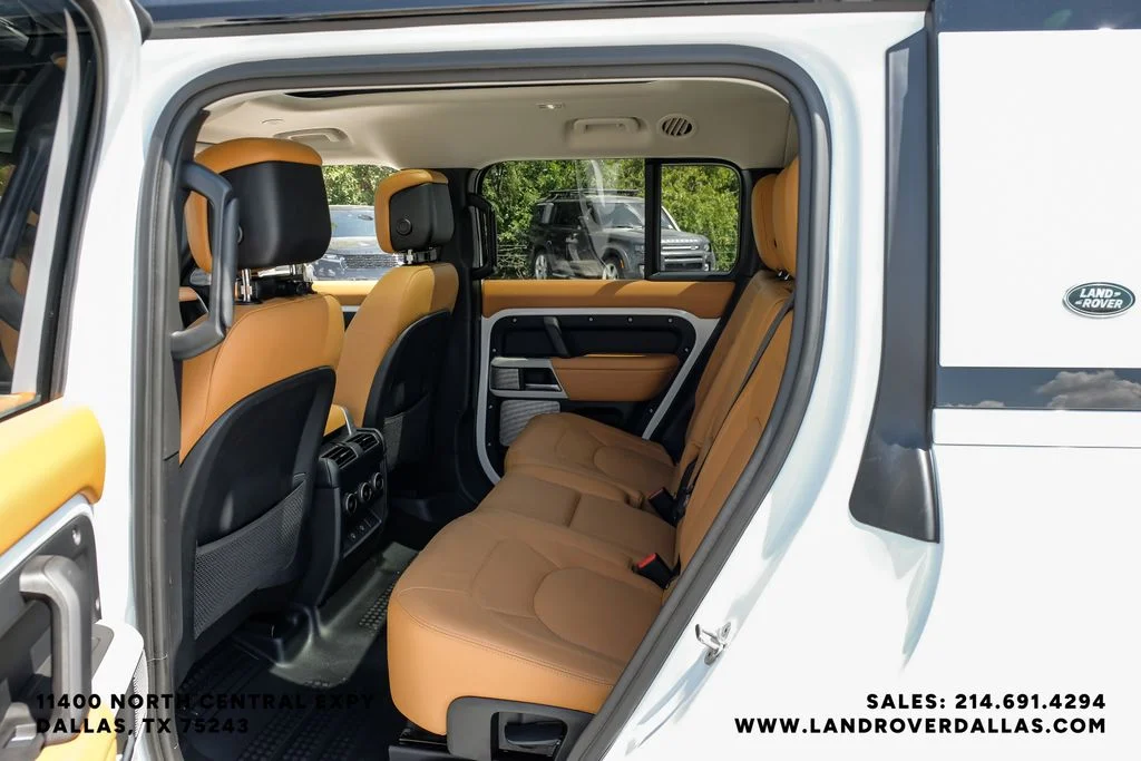 Used 2024 Fuji White Land Rover S image 49