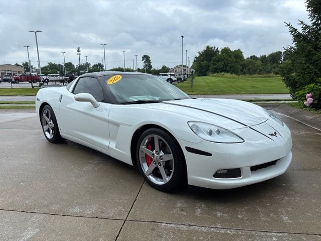 Used 2008 White Chevrolet Base image 32