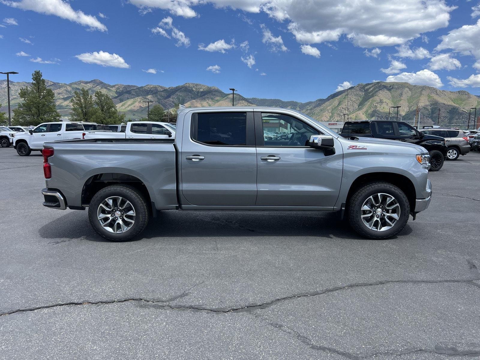 2026 Chevrolet Silverado 1500 LT - Photo 6