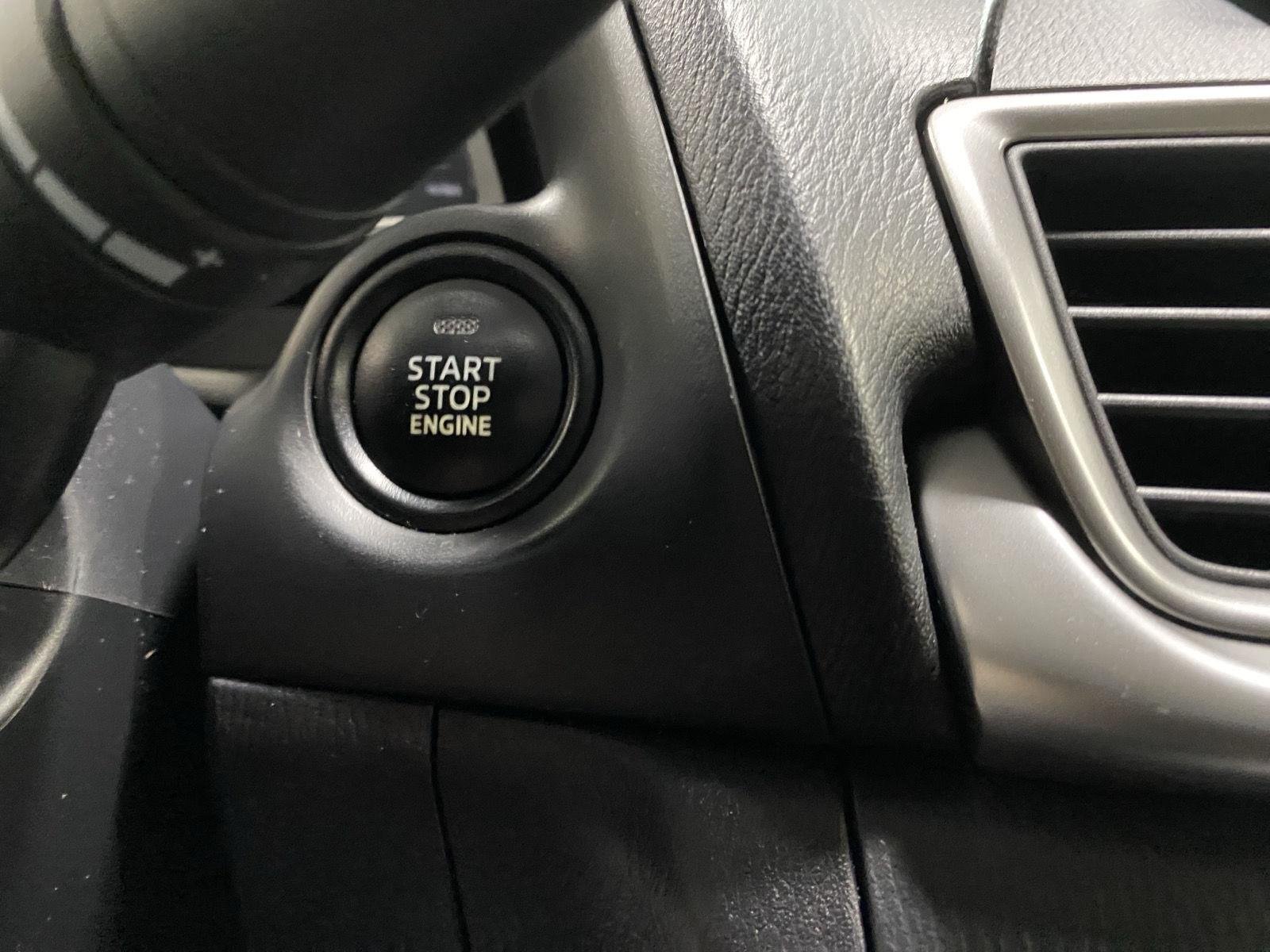 Used 2018 Eternal Blue Mica Mazda Touring image 27