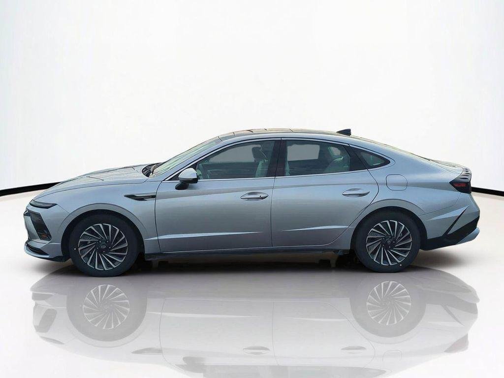 New 2026 Silver Hyundai SEL image 8