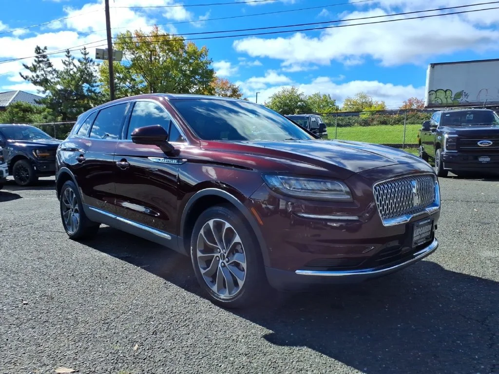 2023 Lincoln Nautilus Reserve