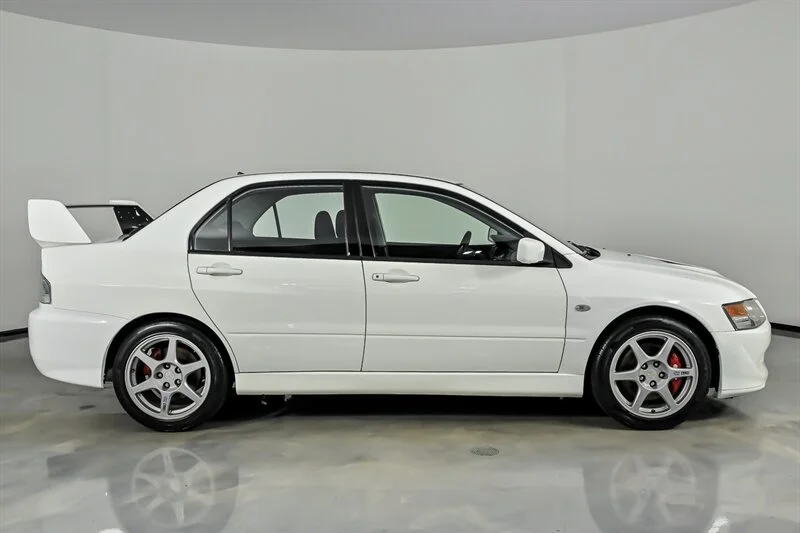 Used 2003 Weightless White Mitsubishi  image 13