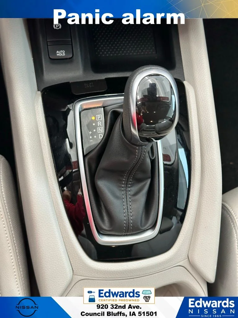 Used 2022 Black Nissan SL image 27