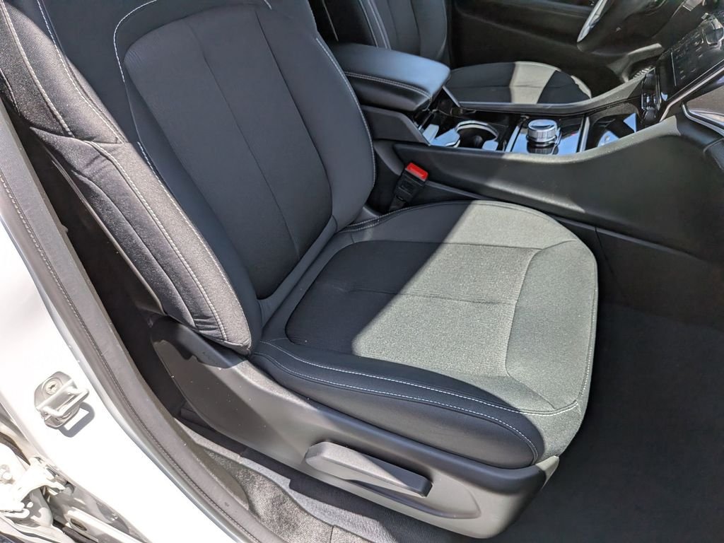 Used 2023 White Jeep Laredo image 24