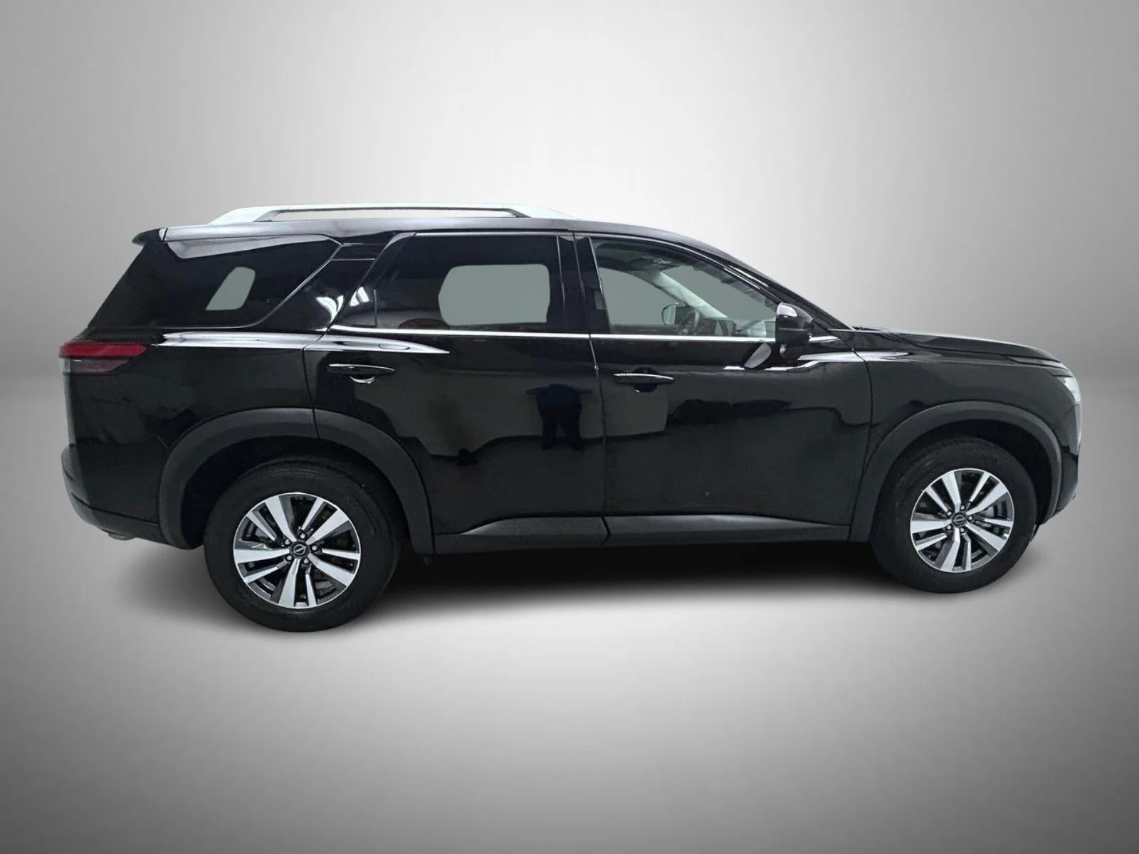 Certified Used 2025 Black Nissan SL image 4