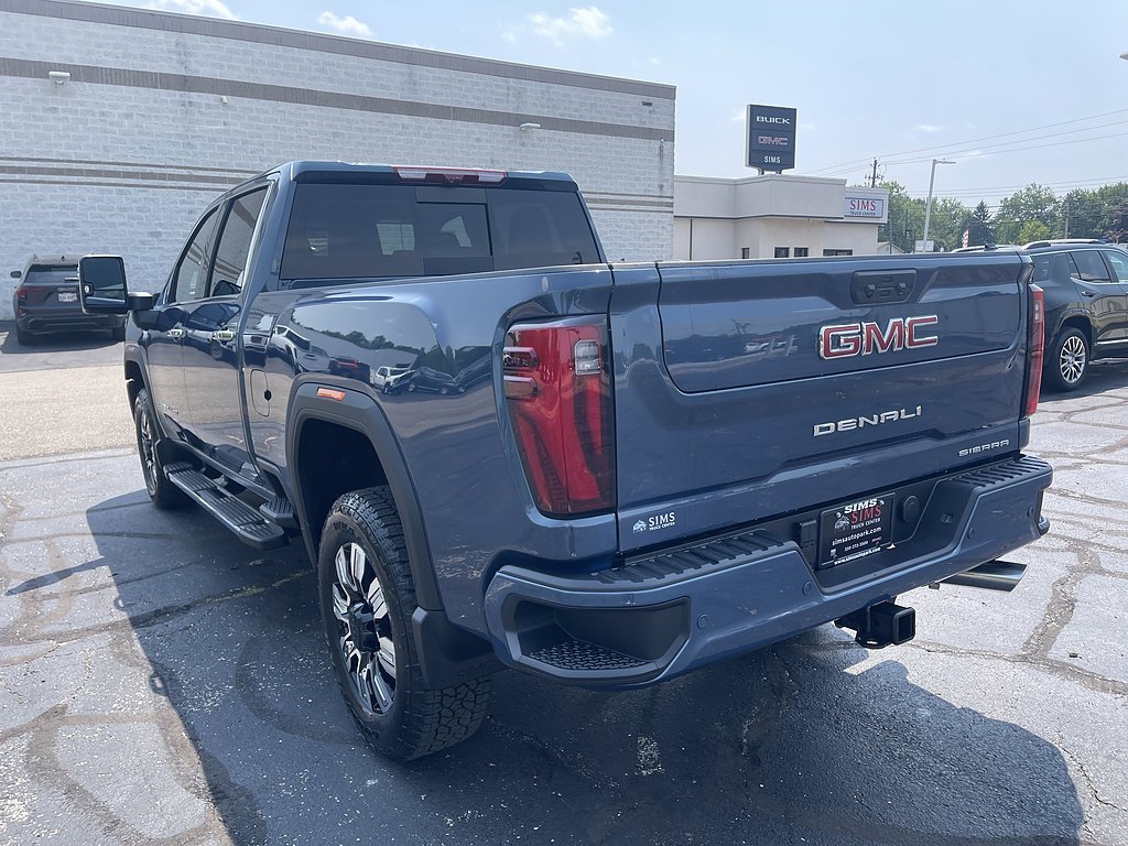 2026 GMC Sierra 3500HD Denali - Photo 11
