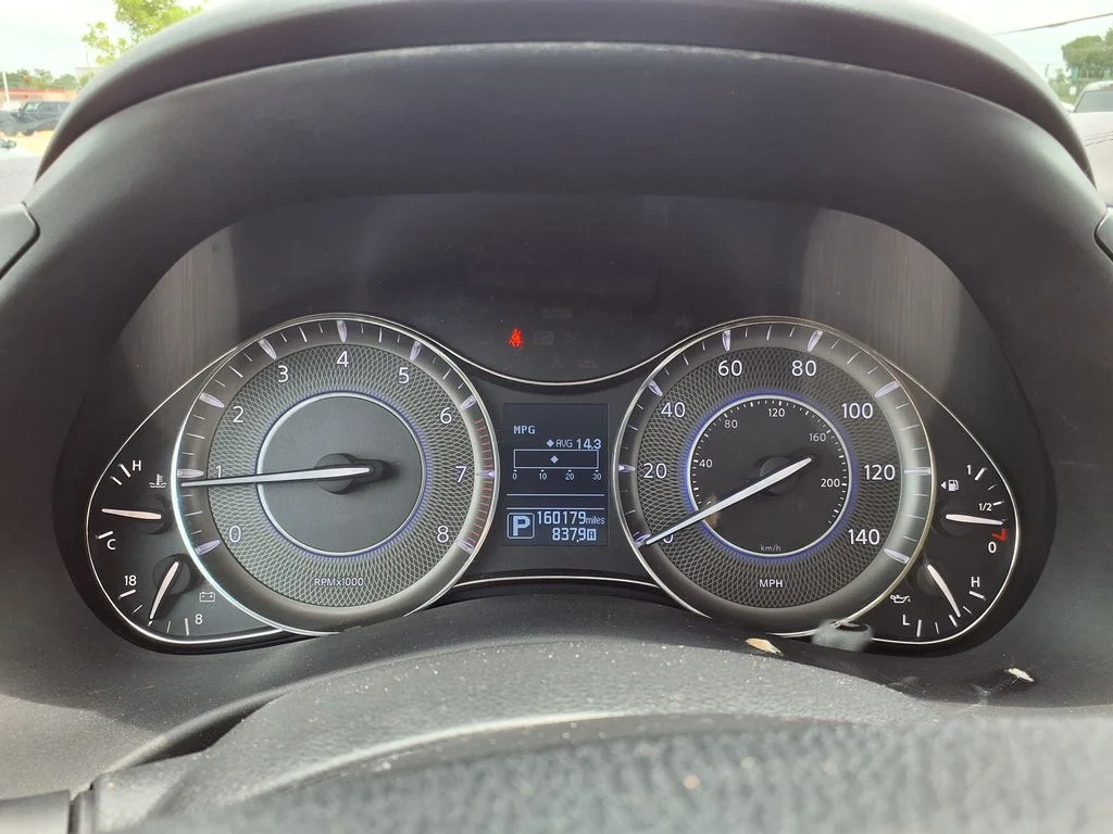 Used 2019 Black INFINITI LUXE image 38