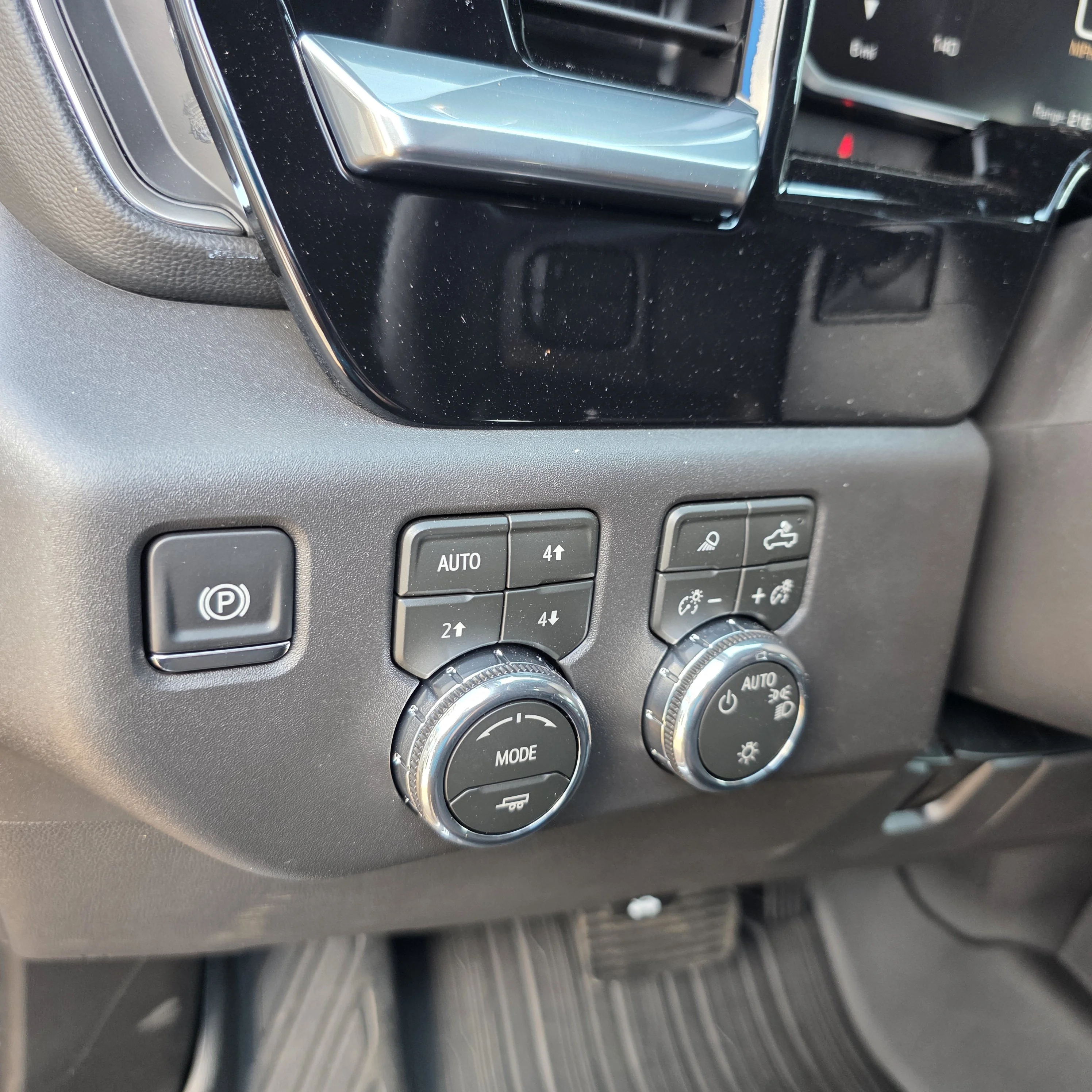 2026 GMC Sierra 1500 SLE - Photo 10