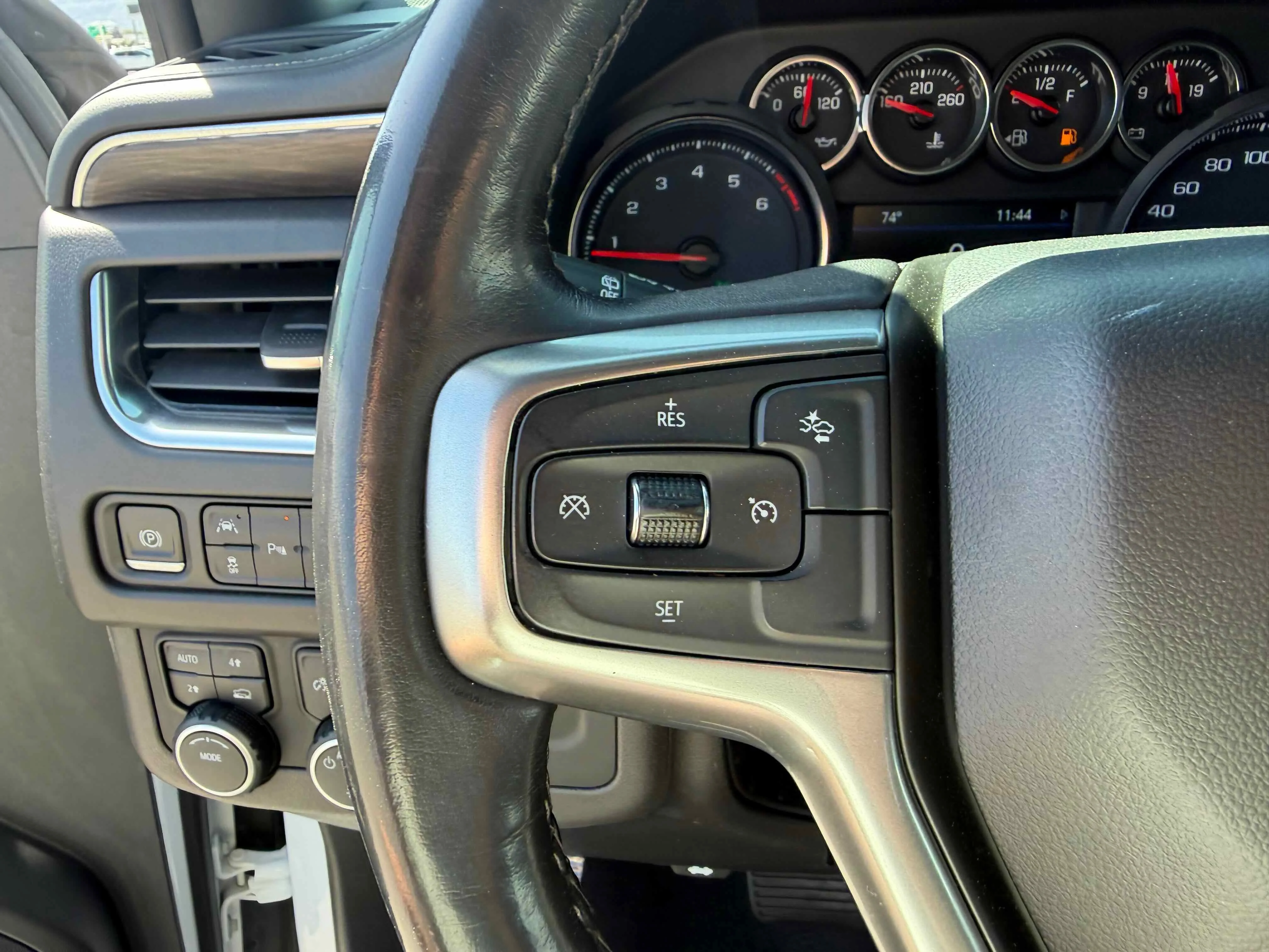 Used 2022 White Chevrolet LS image 19