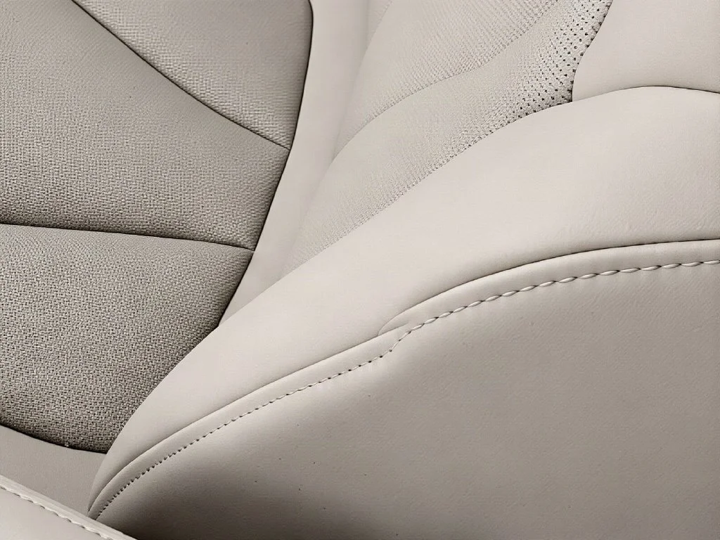 Used 2019 White Buick Essence image 35