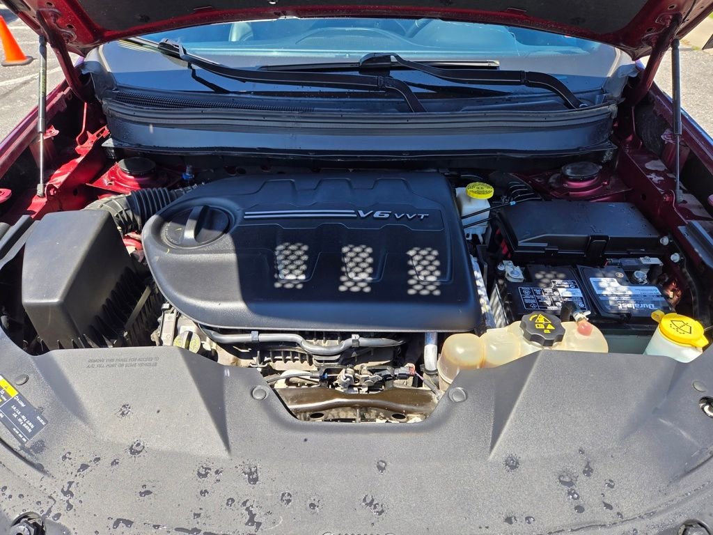 Used 2019 Red Jeep Limited image 34