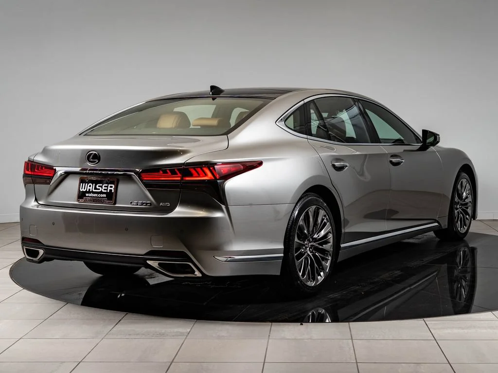 Used 2023 Atomic Silver Lexus 500 image 10