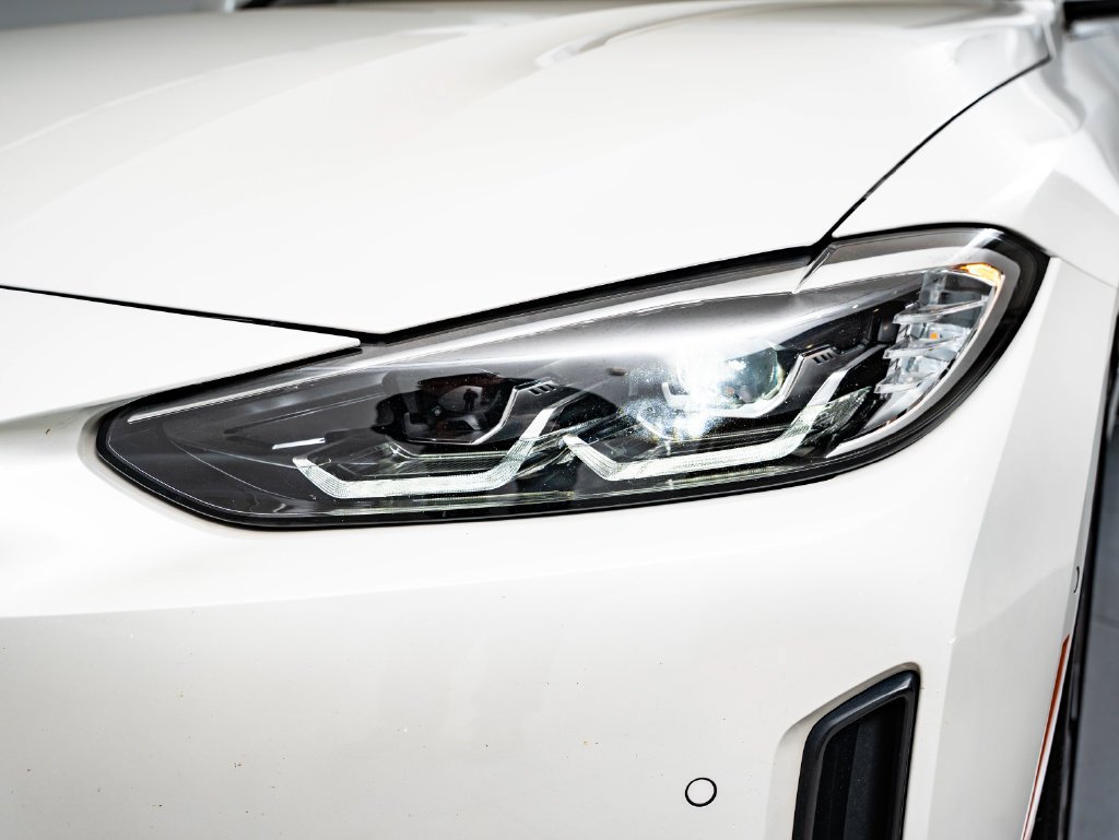 Used 2023 Mineral White Metallic BMW eDrive35 image 15