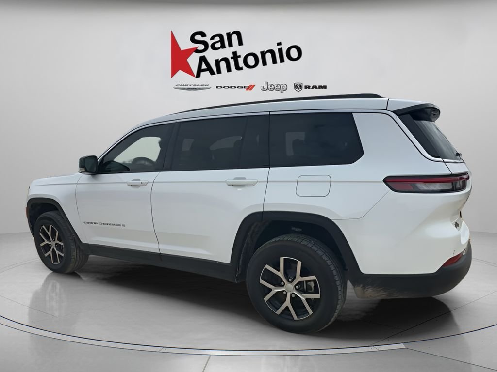 New 2025 Bright White Clear-Coat Exterior Paint Jeep Limited image 10