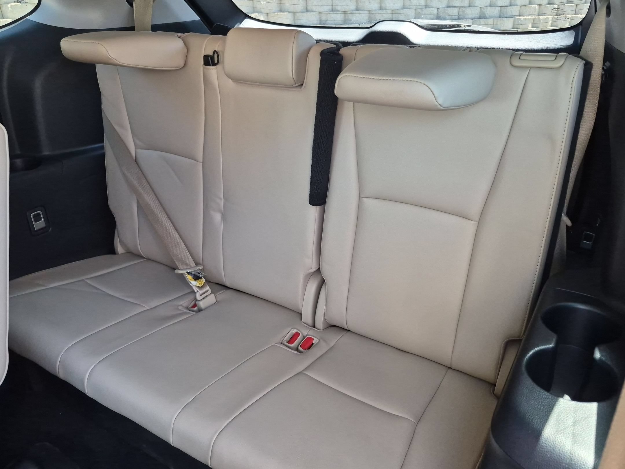 Used 2021 Blizzard Pearl Toyota Hybrid Platinum image 36