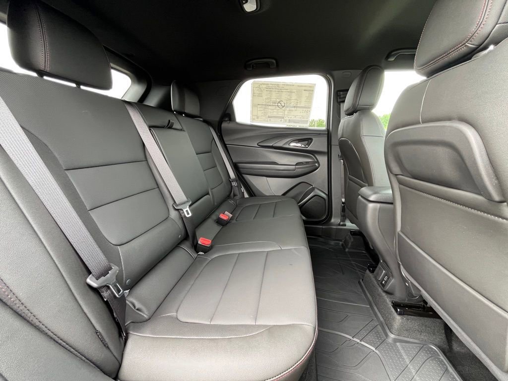 New 2026 Mosaic Black Metallic Chevrolet RS image 21