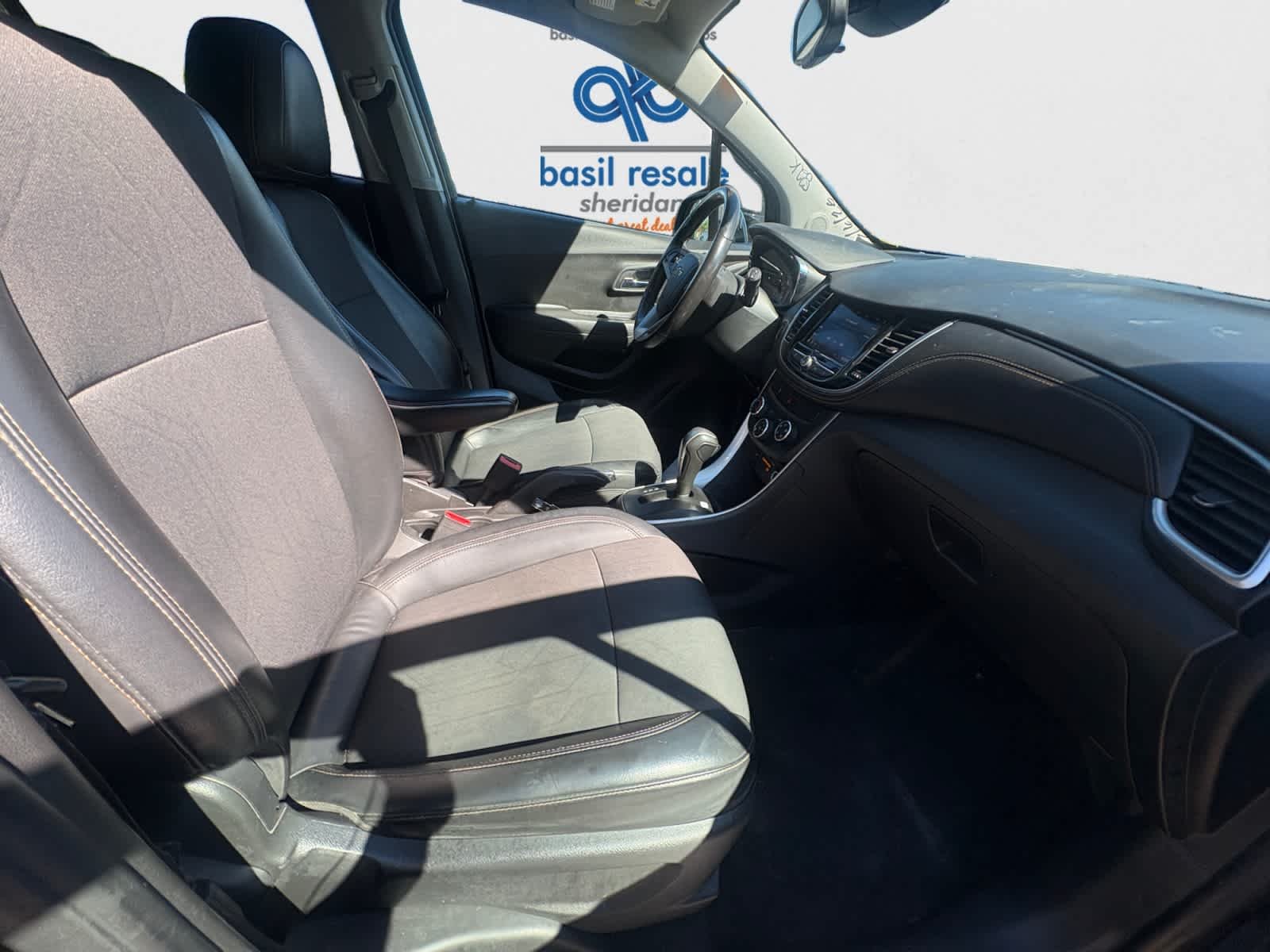 Used 2020 Mosaic Black Metallic Chevrolet LT image 21