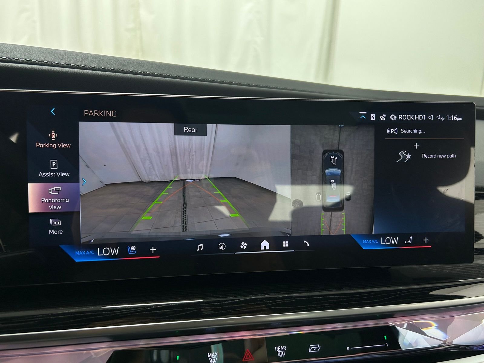 New 2026 Black Sapphire Metallic BMW 740i xDrive image 18