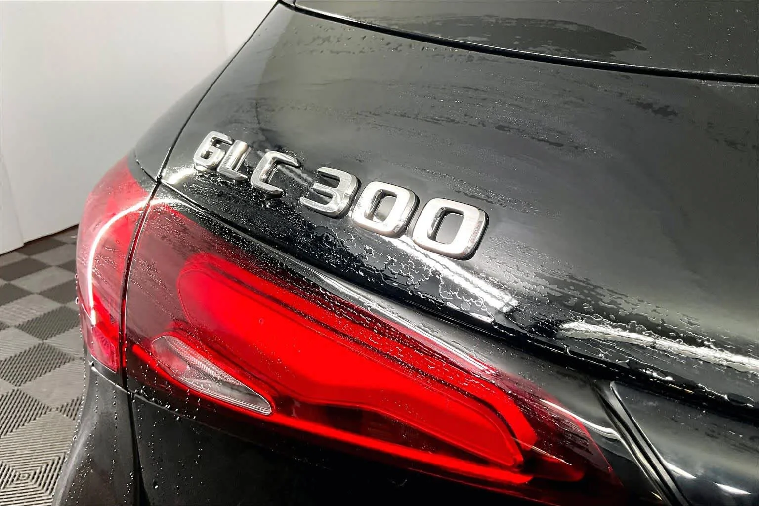 New 2026 040/Black Mercedes-Benz GLC 300 image 7