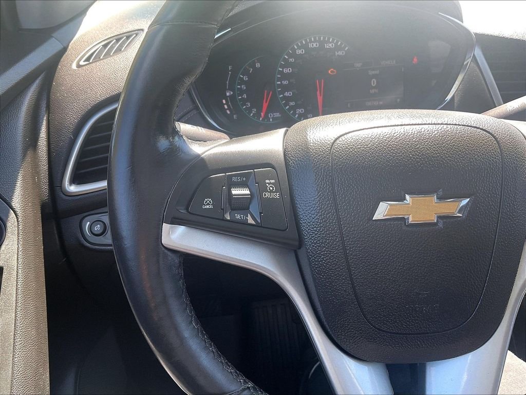 Used 2018 Silver Chevrolet LT image 23