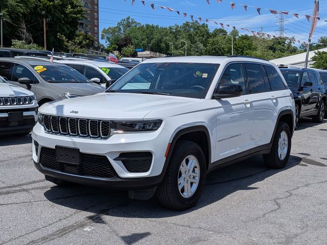 2023 Jeep Grand Cherokee Laredo