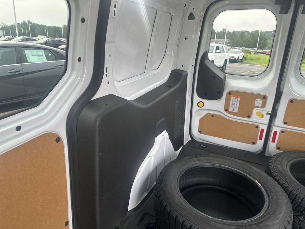 Used 2018 White Ford XLT image 12